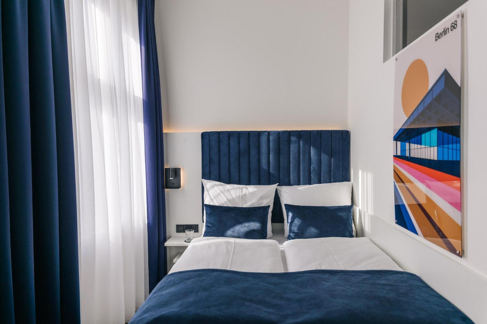 Homaris East Side Hotel Берлин Екстериор снимка