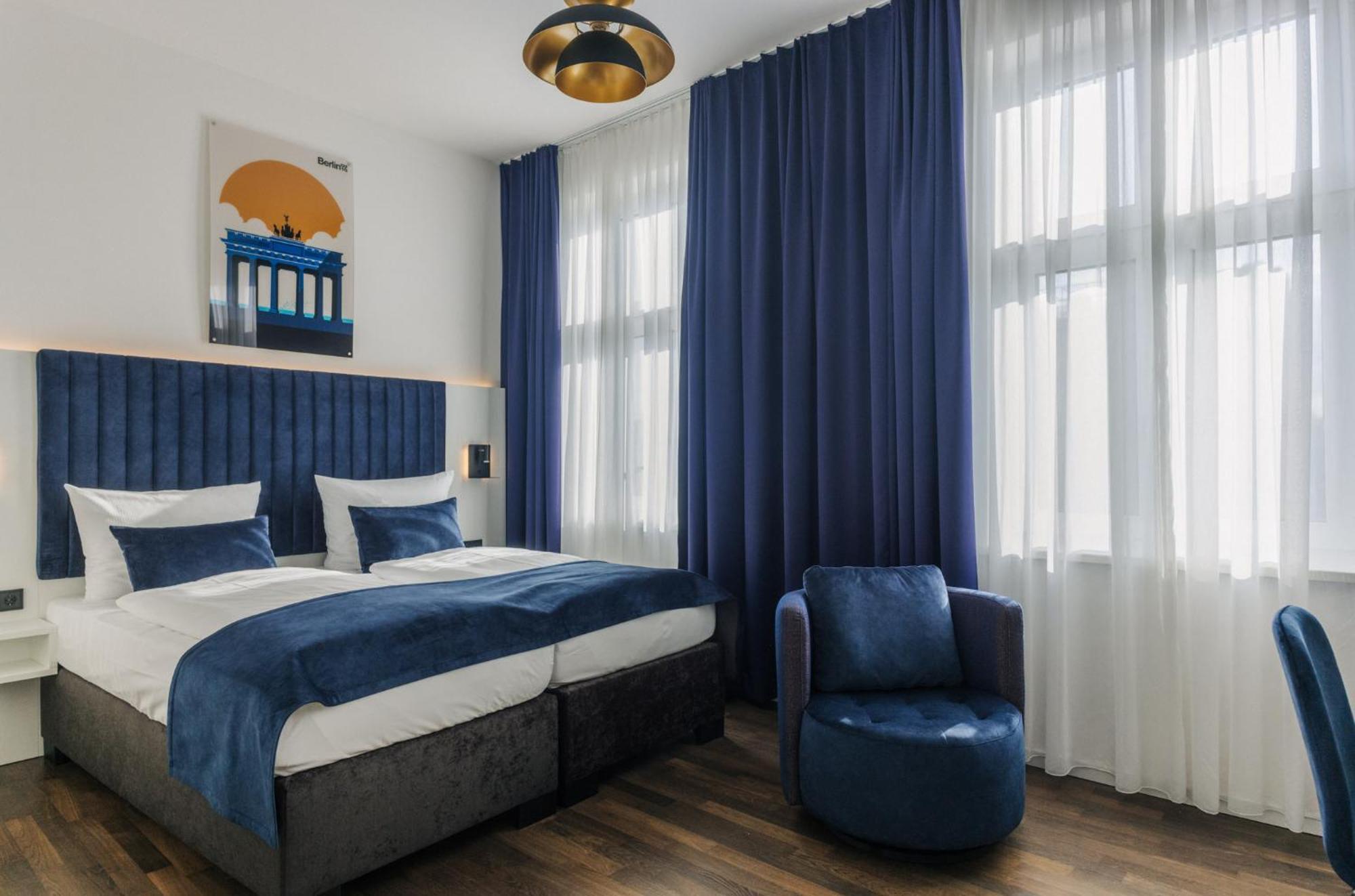 Homaris East Side Hotel Берлин Екстериор снимка