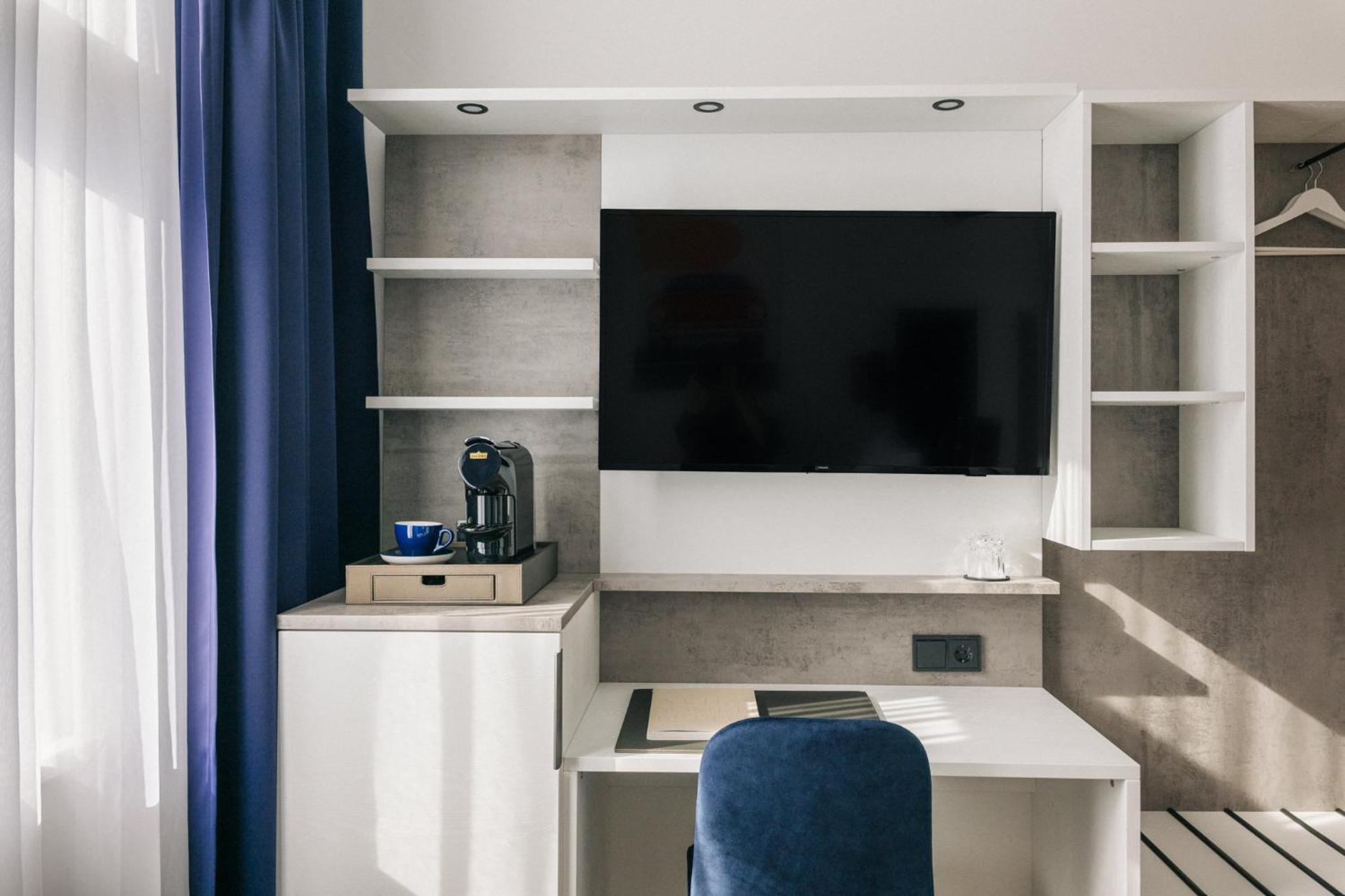 Homaris East Side Hotel Берлин Екстериор снимка