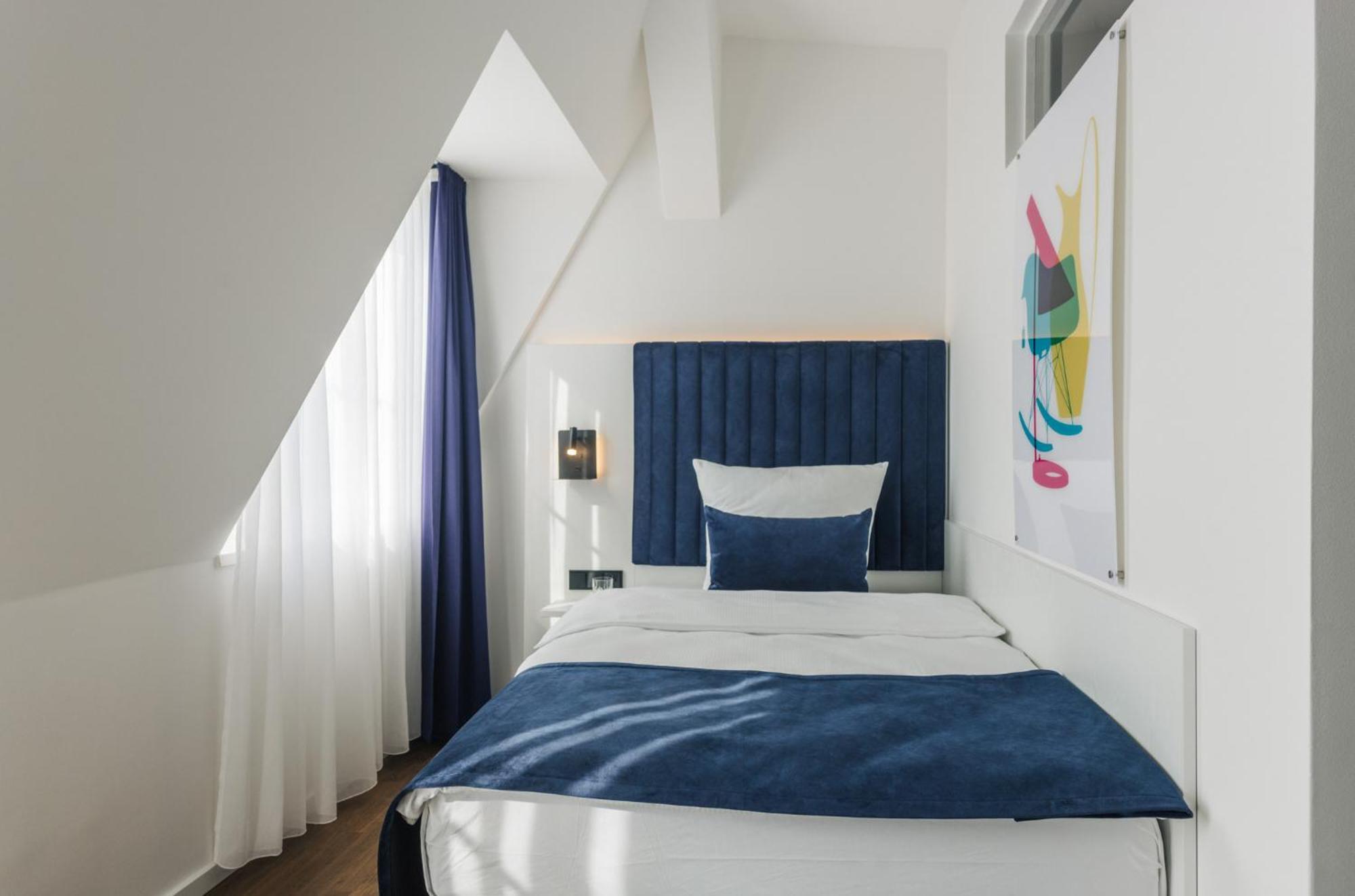 Homaris East Side Hotel Берлин Екстериор снимка
