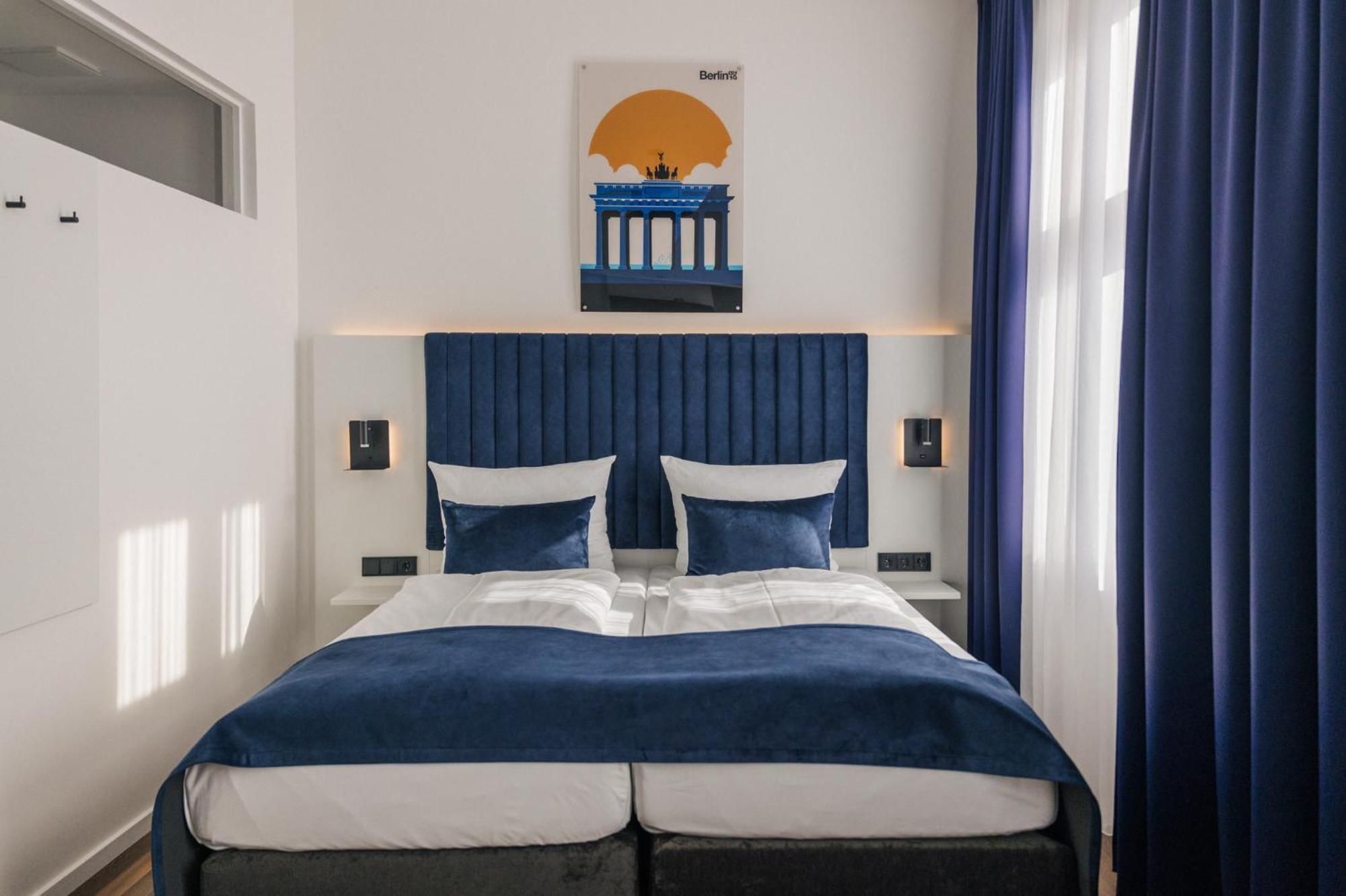 Homaris East Side Hotel Берлин Екстериор снимка